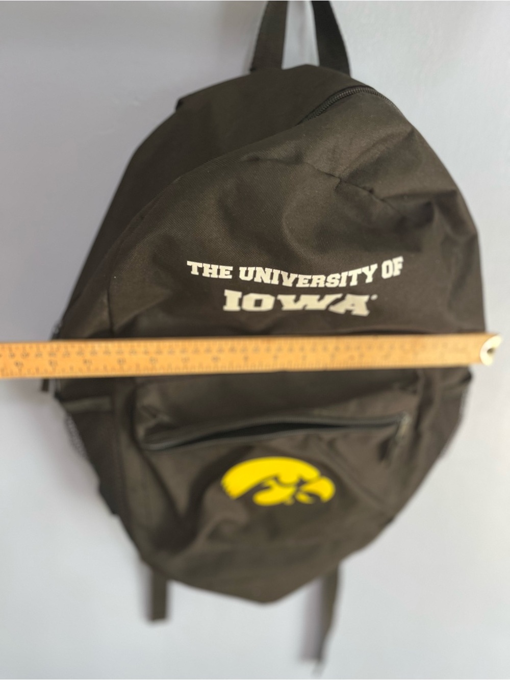 University of Iowa Black & Yellow Backpack - Collegiate Men's Bag - Picture 3 of 4